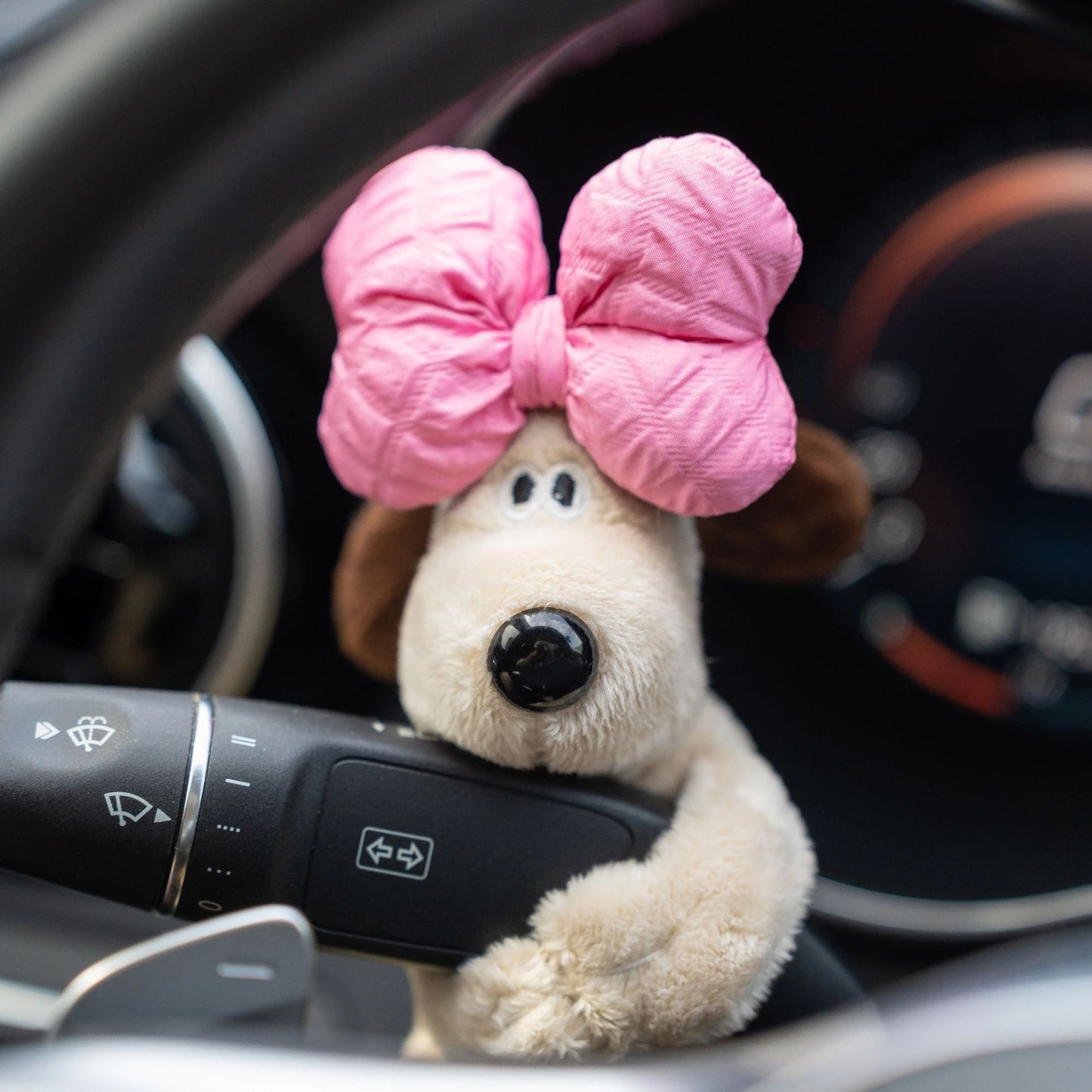 Car small ornaments cute head dog plush doll sentimental car interior decoration supplies - Tech genius & freaks