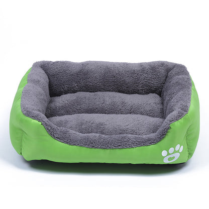 New, soft, and cozy fleece pet bed. Waterproof bottom. Suitable for small, medium & large pets. Keeps pets warm. - Tech genius & freaks