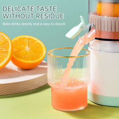 Portable USB - rechargeable slow juicer for oranges, lemons & other fruits. A handy electric blender for home kitchens. - Tech genius & freaks