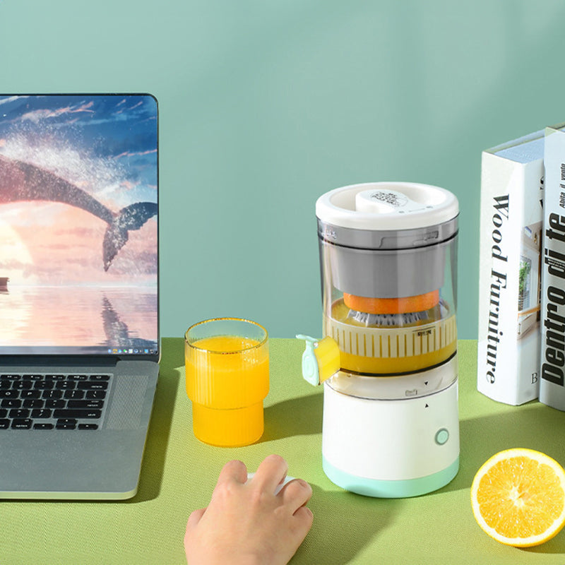 Portable USB - rechargeable slow juicer for oranges, lemons & other fruits. A handy electric blender for home kitchens. - Tech genius & freaks