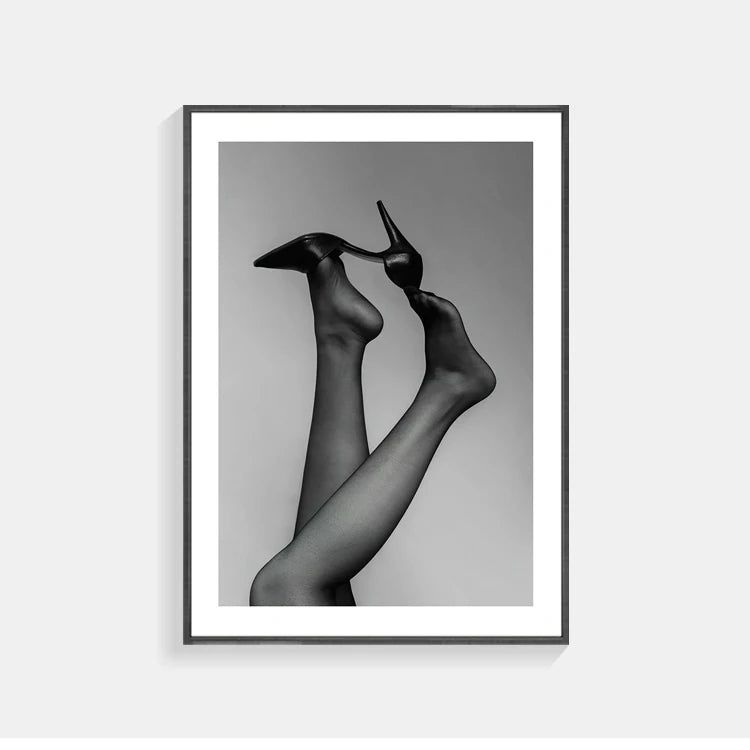 Nordic Classic Retro Wall Art Sexy Woman Shoes Phonograph Black And White HD Oil On Canvas Posters And Prints Home Decor Gifts - Tech genius & freaks