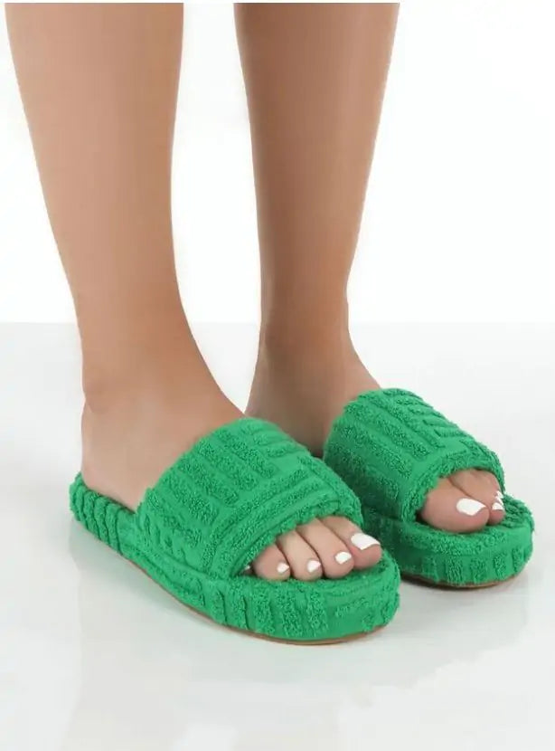 Ladies' Plush Casual Slippers - Tech genius & freaks