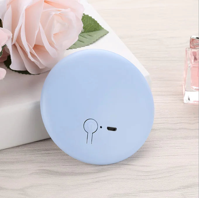 Compact LED Beauty Mirror - Tech genius & freaks